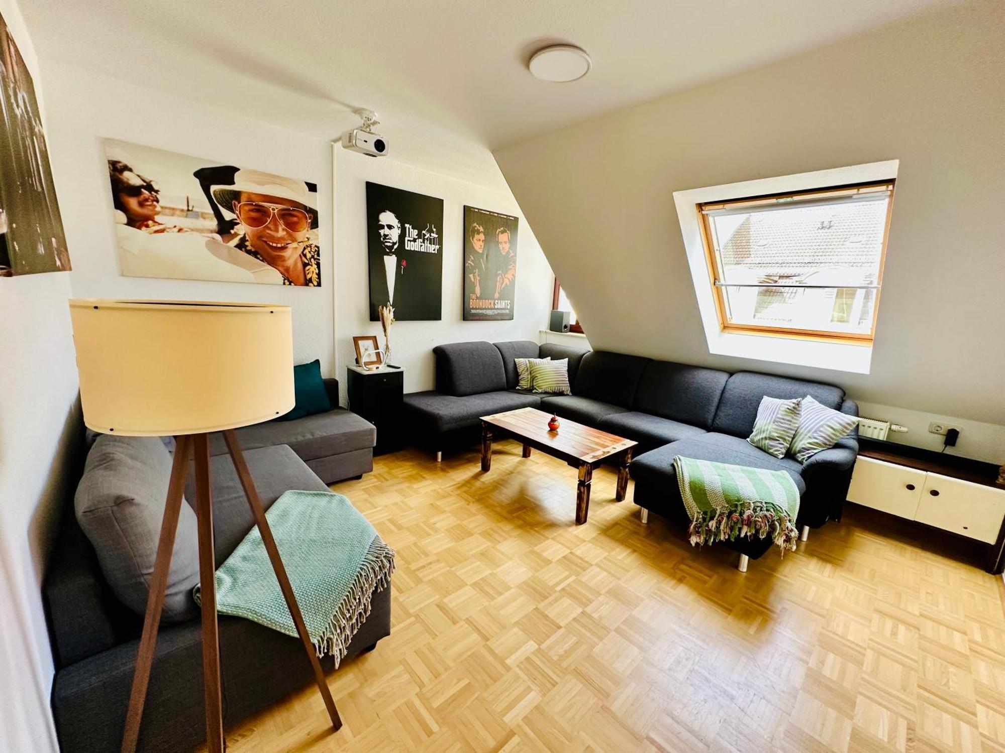 Massive Karli Loft - Over 130 Meters Floor Space - Home Theater Room - 4 Private Sleeping Areas - Best Location In Leipzig Extérieur photo