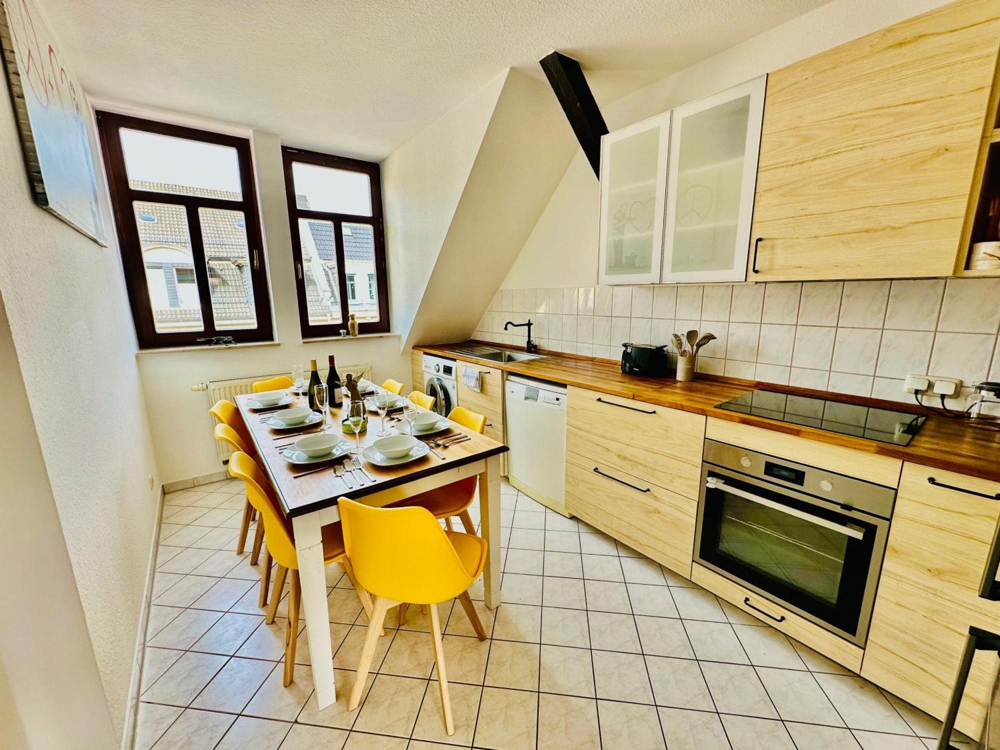 Massive Karli Loft - Over 130 Meters Floor Space - Home Theater Room - 4 Private Sleeping Areas - Best Location In Leipzig Extérieur photo